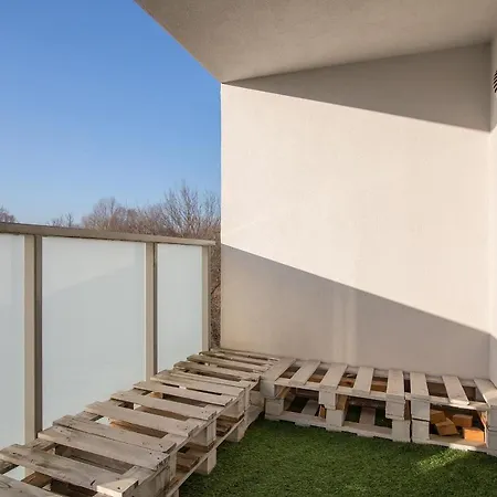 Shortstaypoland Aleja Rzeczypospolitej Apartament