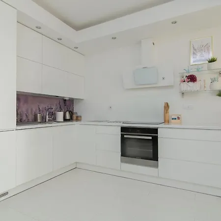 Apartament Shortstaypoland Aleja Rzeczypospolitej *